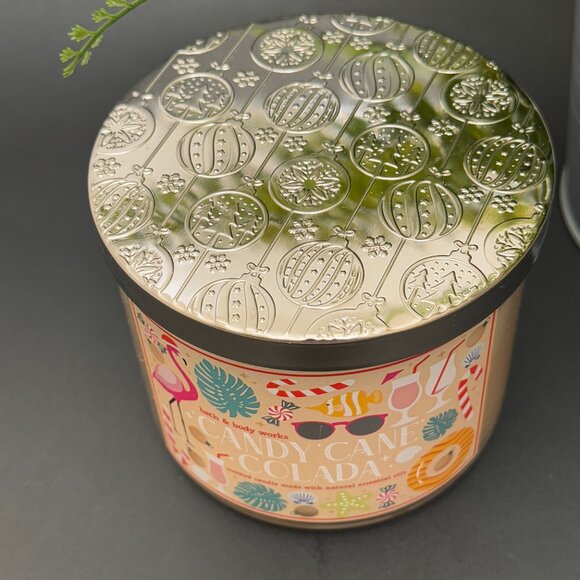 BBW Candy Cane Colada Bath & Body Works 3 Wick Candle - Picture 4 of 10